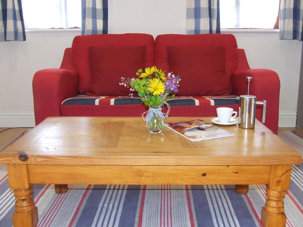 Lobhill Farmhouse Bed And Breakfast And Self Catering Accommodation Окхемптон Экстерьер фото