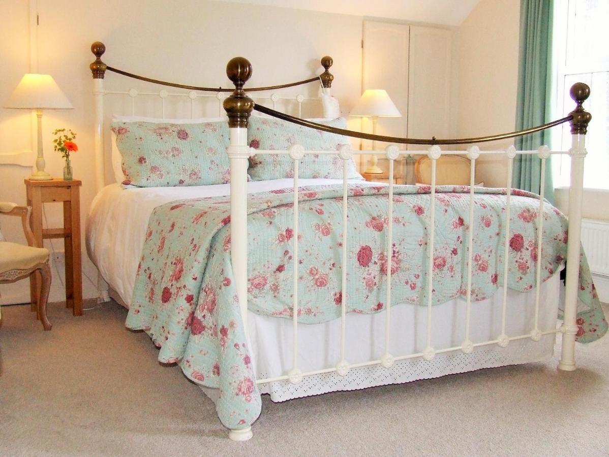 Lobhill Farmhouse Bed And Breakfast And Self Catering Accommodation Окхемптон Экстерьер фото