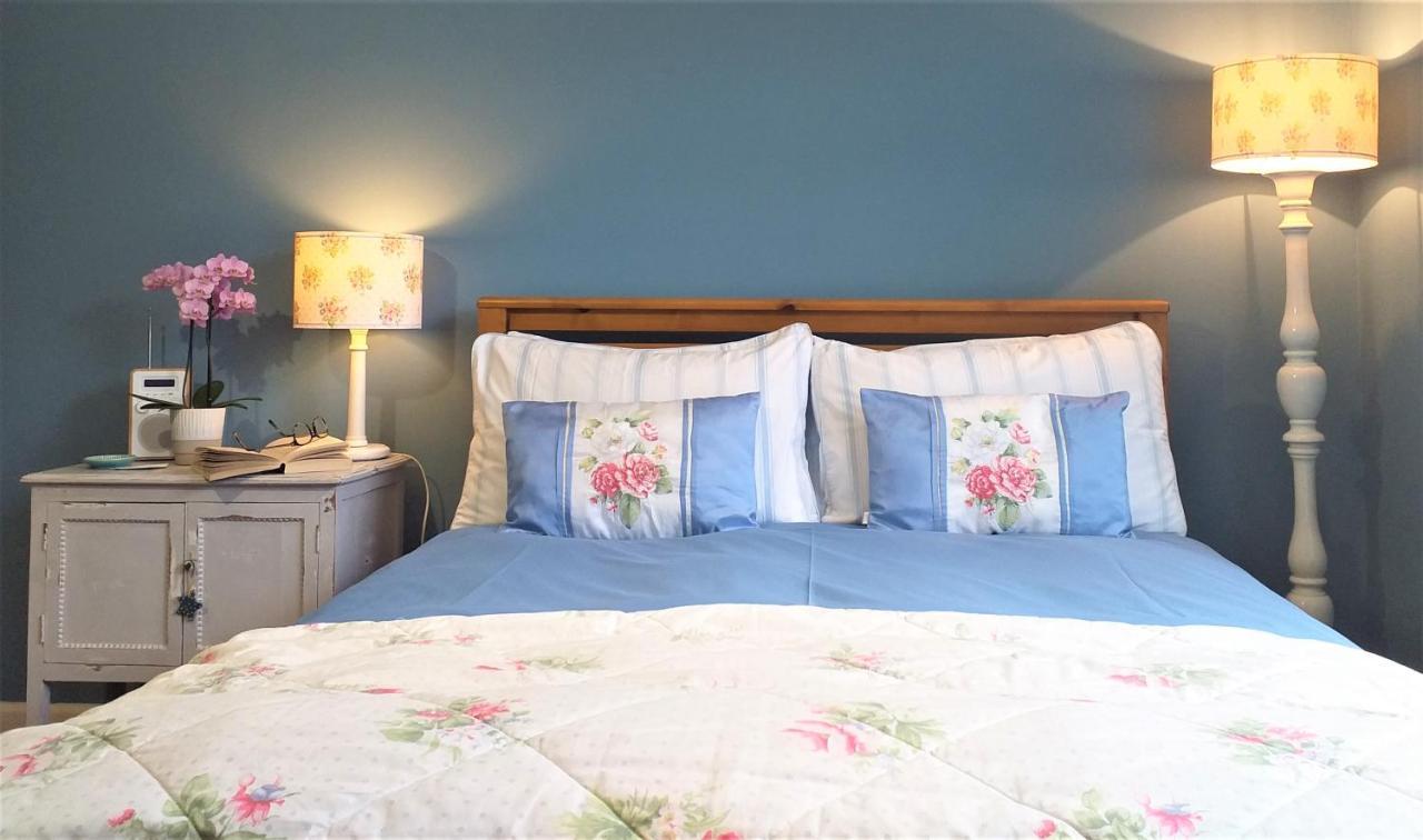 Lobhill Farmhouse Bed And Breakfast And Self Catering Accommodation Окхемптон Экстерьер фото