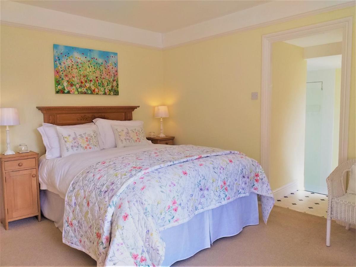 Lobhill Farmhouse Bed And Breakfast And Self Catering Accommodation Окхемптон Экстерьер фото